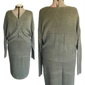 Olive sweater and skirt set, size XL , (156)